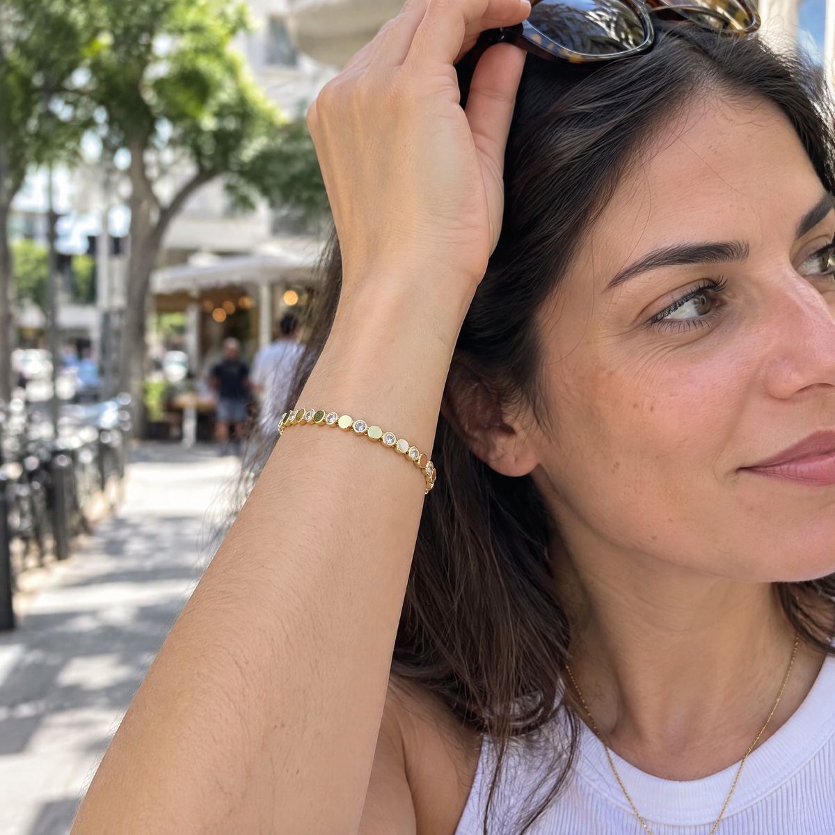 צמיד טניס גולדפילד משובץ זרקונים לבנים · 4 מ״מ · 17+2 ס״מ · דגם 34290001, מבט מזווית נוספת | צמידים לנשים