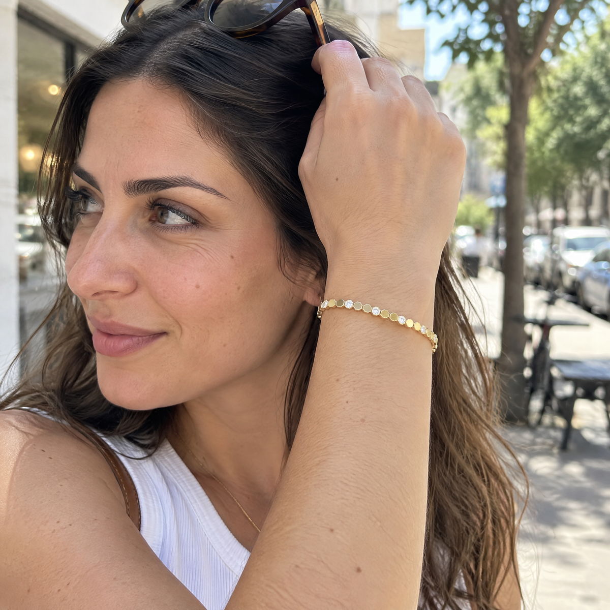 צמיד טניס גולדפילד משובץ זרקונים לבנים · 4 מ״מ · 17+2 ס״מ · דגם 34750001, מבט מזווית נוספת | צמידים לנשים