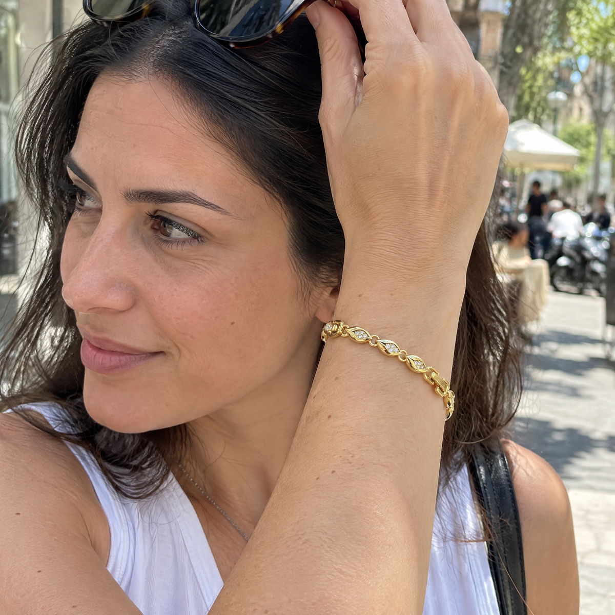 צמיד טניס גולדפילד משובץ זרקונים לבנים · 5 מ״מ · 17+2 ס״מ · דגם 39700001, מבט מזווית נוספת | צמידים לנשים